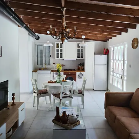 The Oliveorange Grove House!